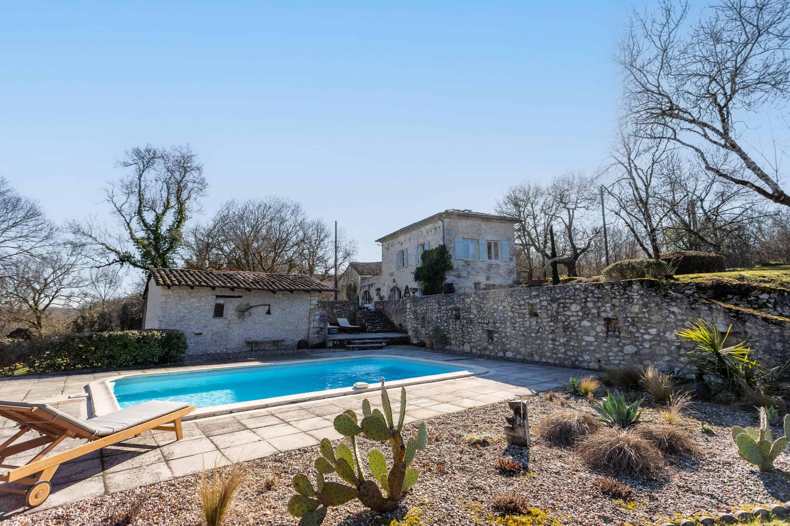 Country house with gite and pool