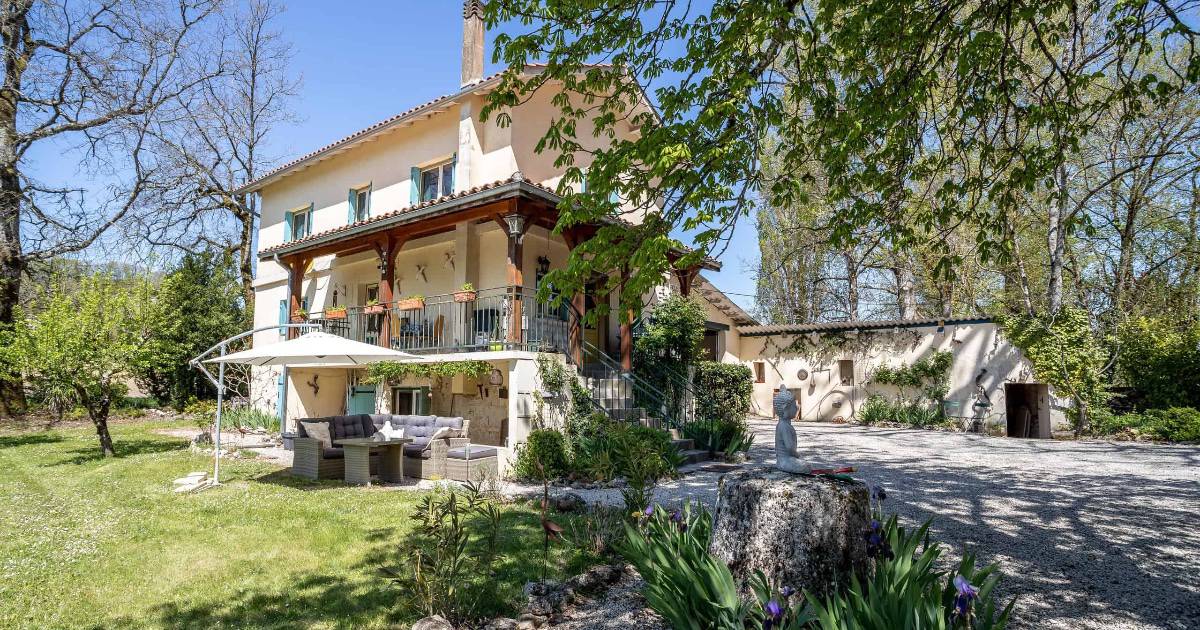 Country property close to a village Wheeler Property Southwest France