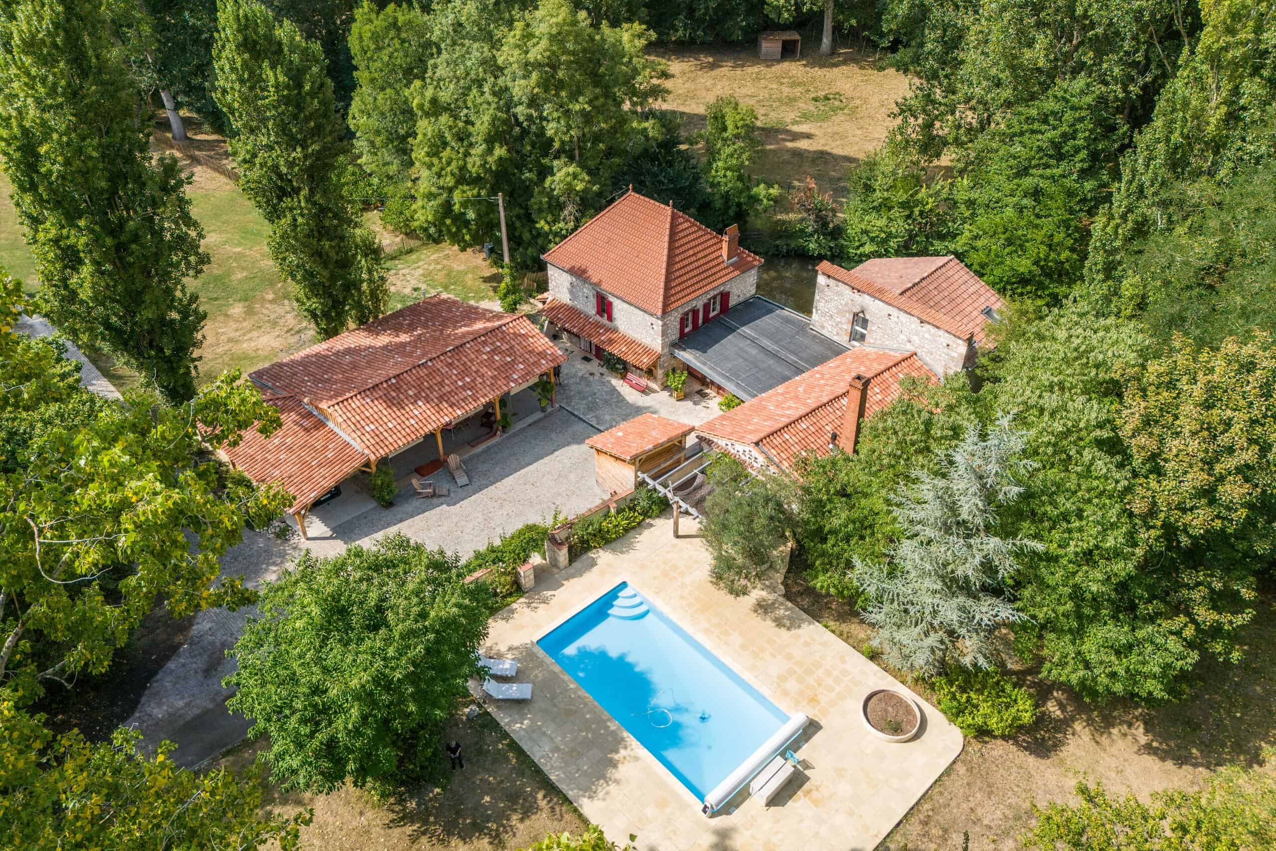 Stone mill house with stables, annexe and pool