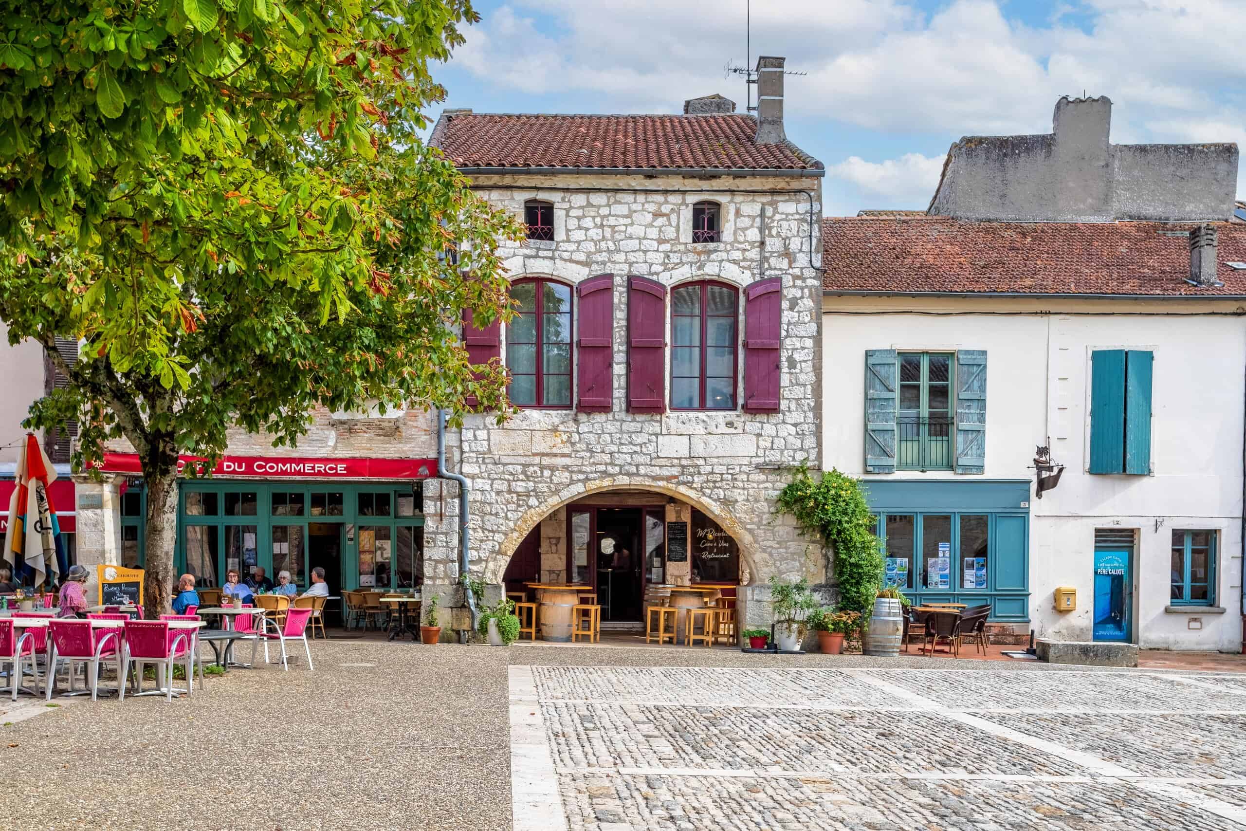 Stone property in the main square of Lauzerte
