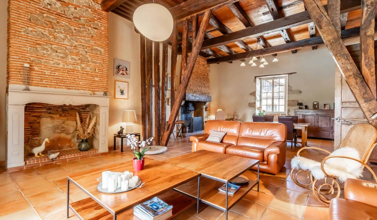 1-LIVING-2-WMC457-56