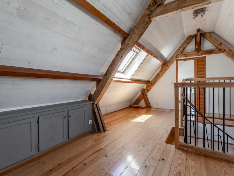 1-atticbed-2-WMC443-02