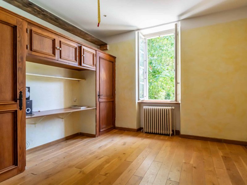 1-bedroom2-1-WMC443-22