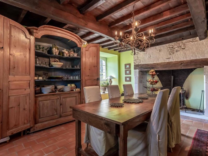 1-diningroom-2-WMC442