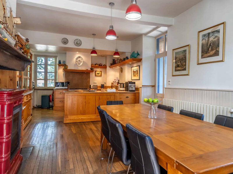 1-kitchen-3-WMC451-26