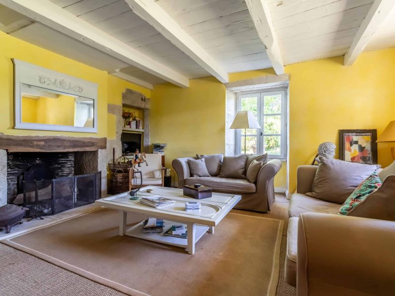 1-livingroom-2-WMC442