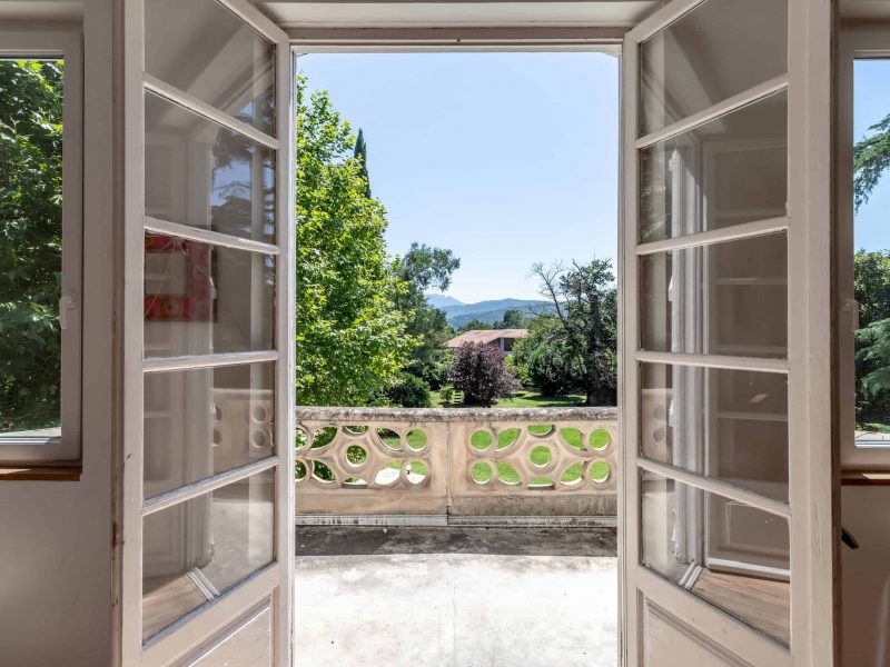 1-masterbed-2-WMC443-08