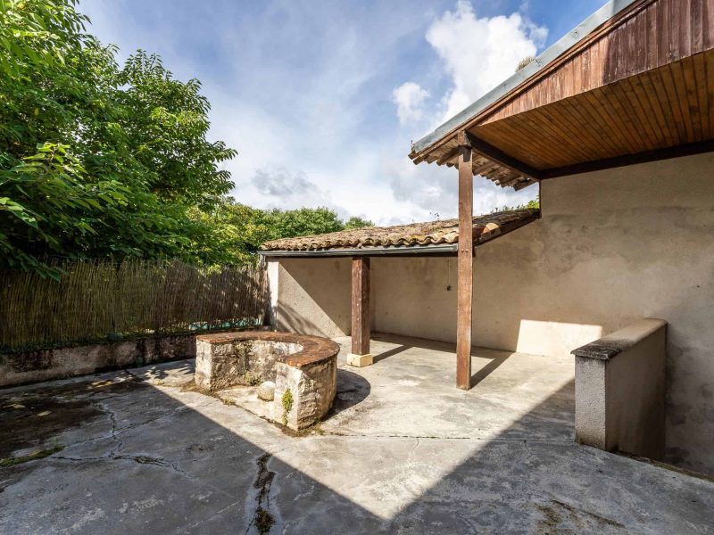 2-back-terrace-2-WMC464