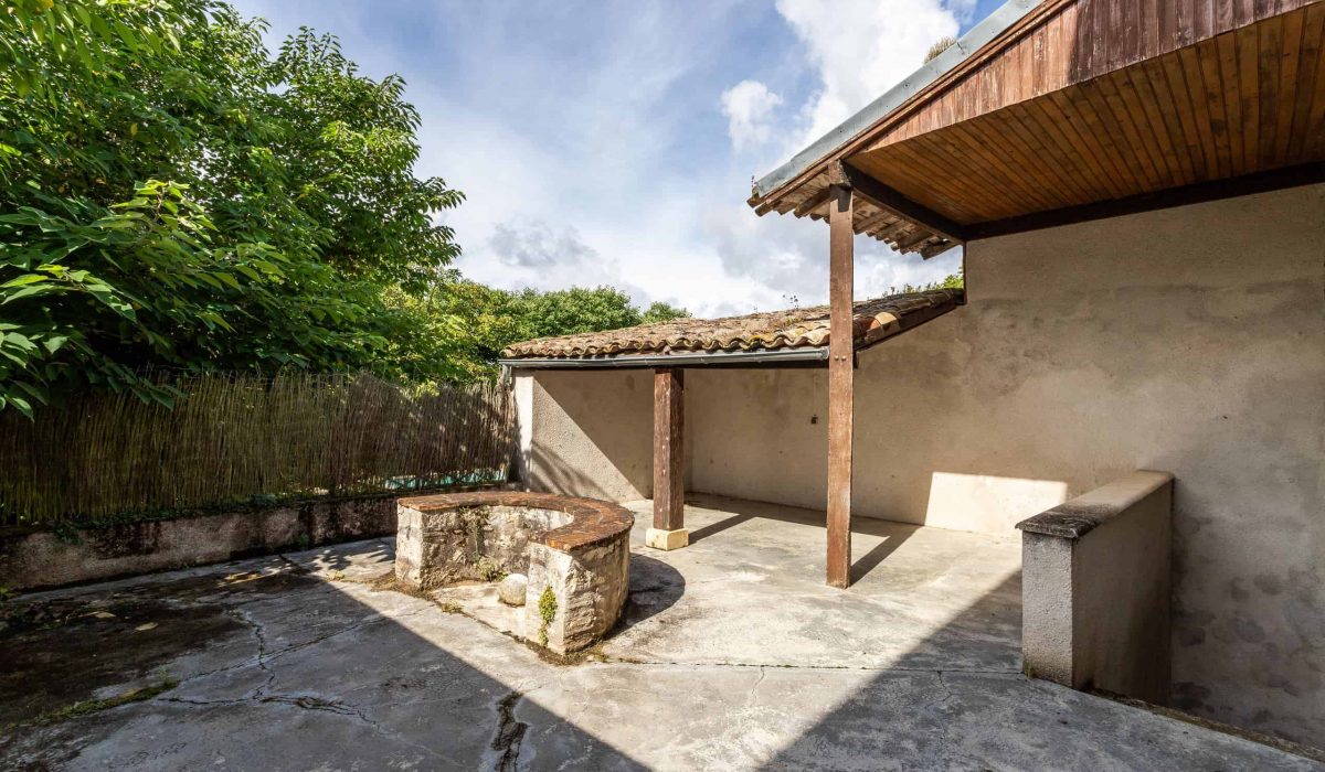 2-back-terrace-2-WMC464