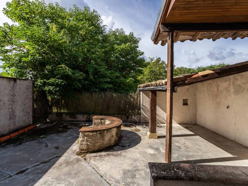 2-back-terrace-well-WMC464