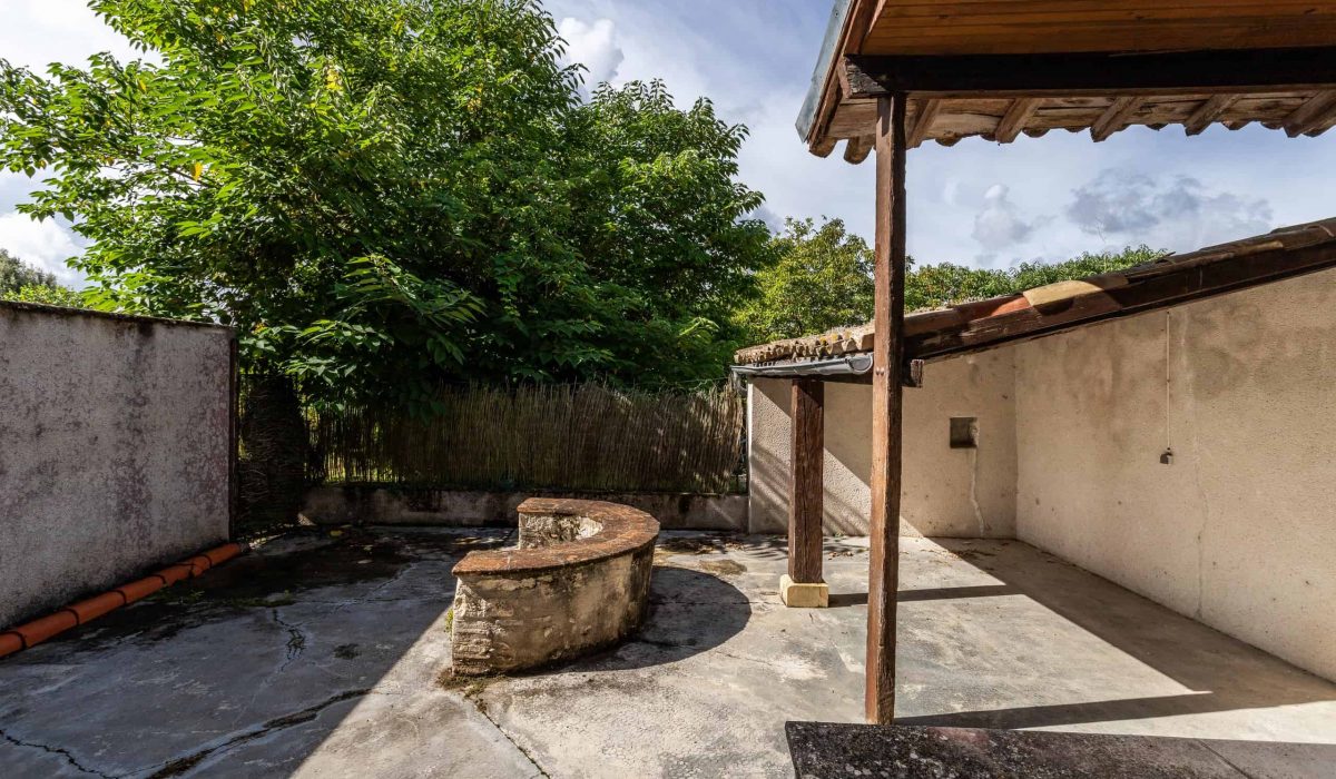 2-back-terrace-well-WMC464