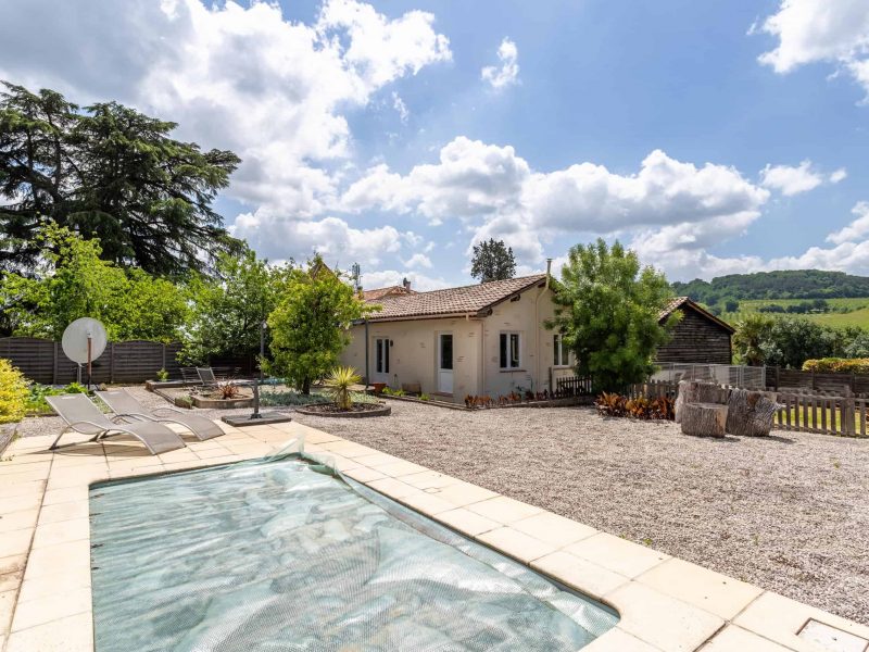 Apartment pool-WMC587-17