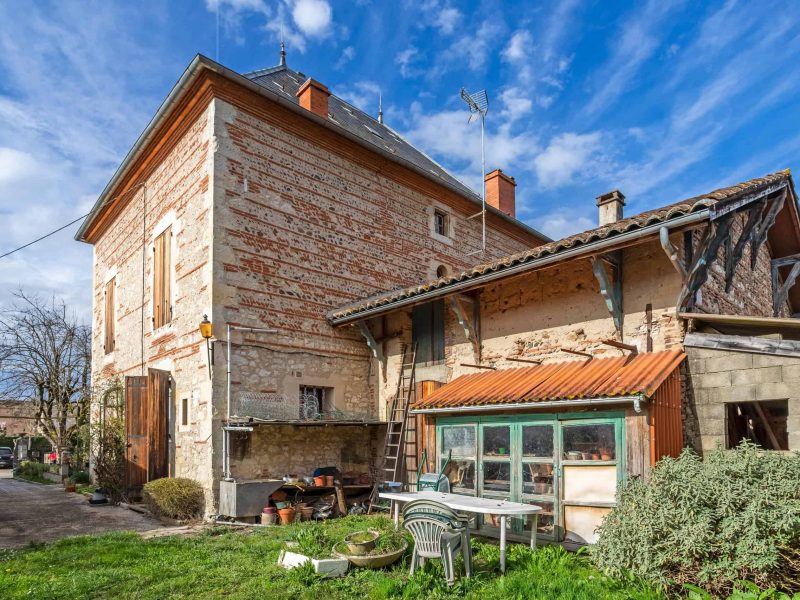 Construction de l'arrière-boutique-WMC357