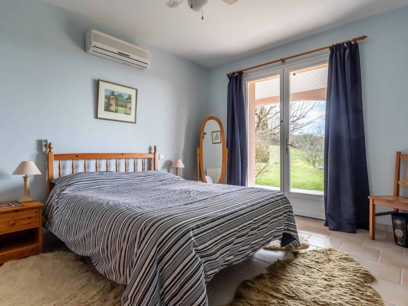 Chambre à coucher-WMC542