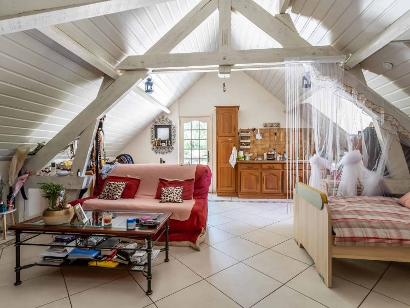 Bedroom-attic-WMC424