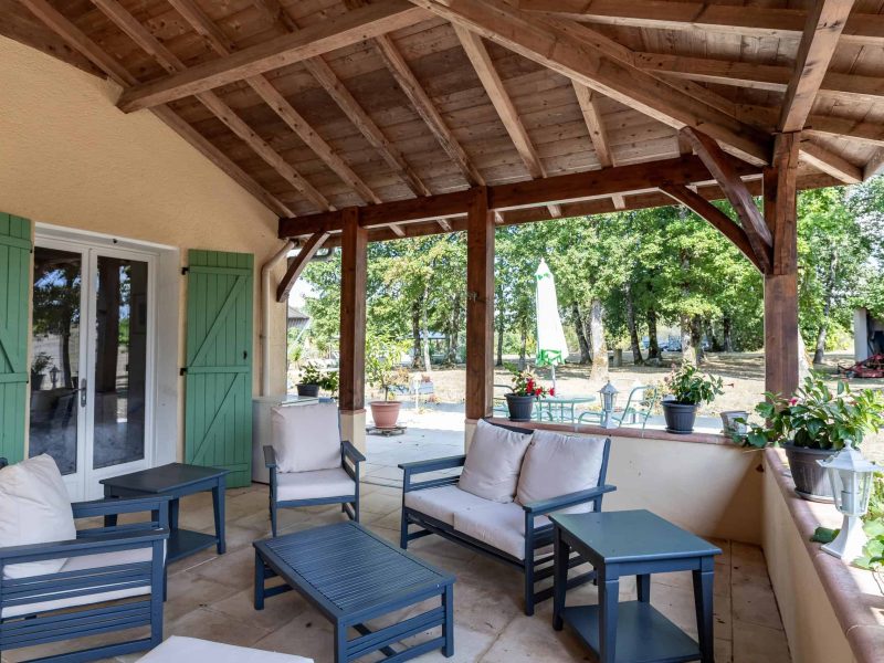 Covered-terrace-2-WMC180