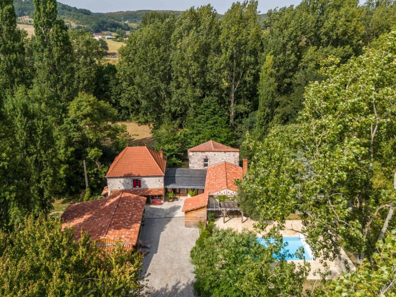 Stone mill house with stables, annexe and pool