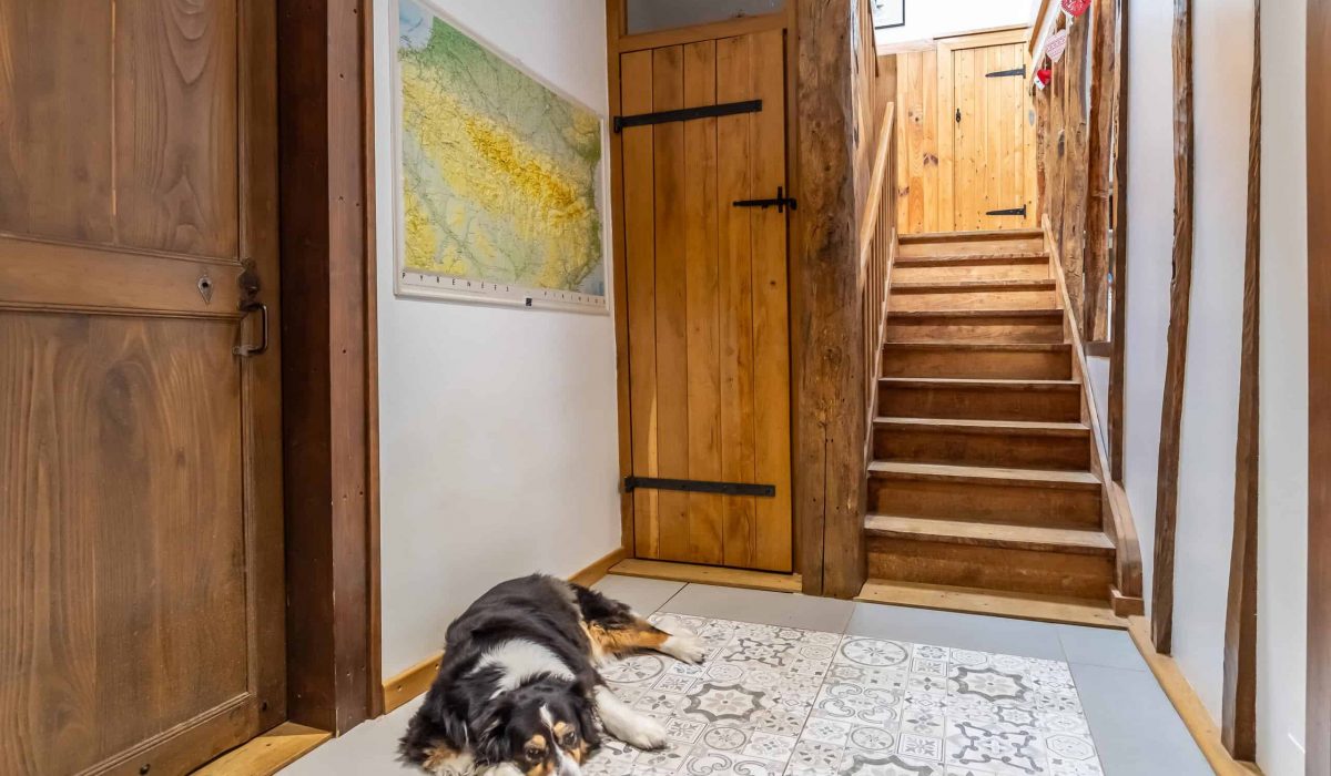 Entrance-1-WMC652-19