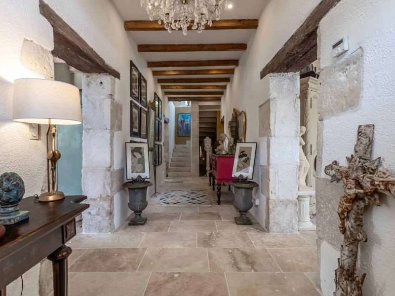 Entrance-hall-3-WMC621