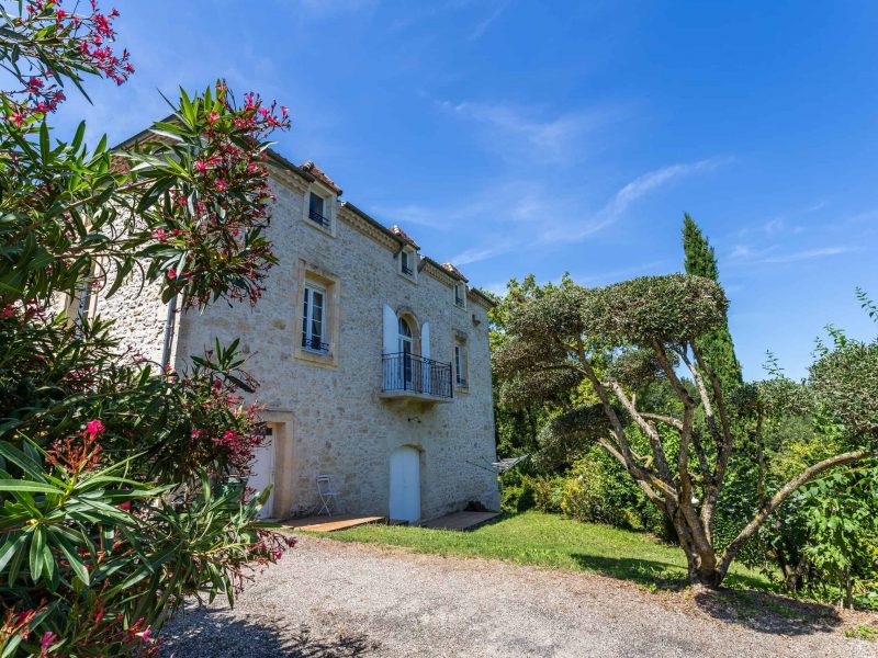 Exterior-back-2-WMC436