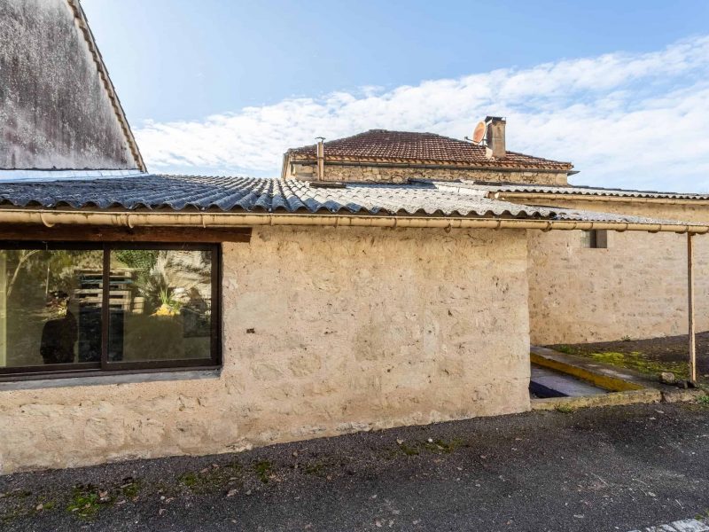 Maison dans un hameau