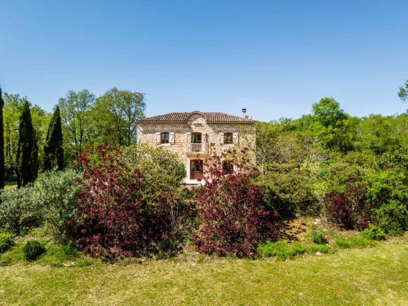 Front-centre-2-WMC570