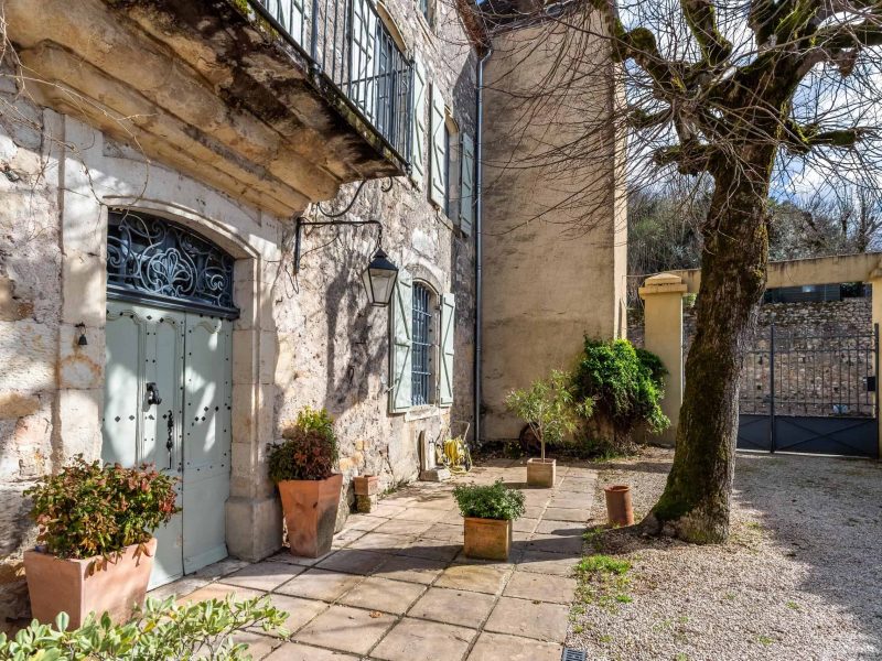 Front-door-WMC556 (1)