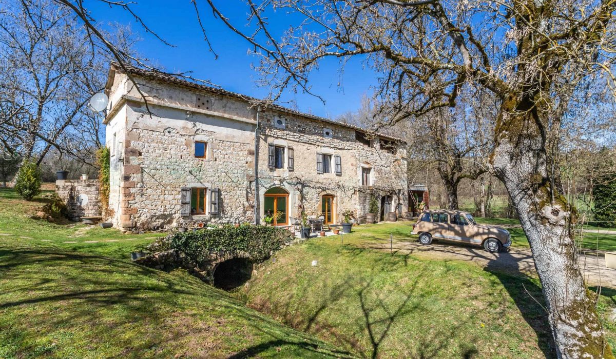 Front-stream-2-WMC552