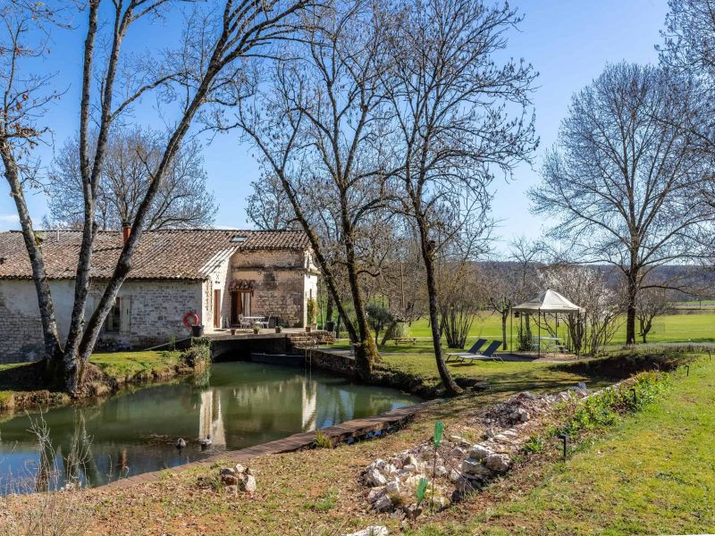 Front-stream-6-WMC552 (1)