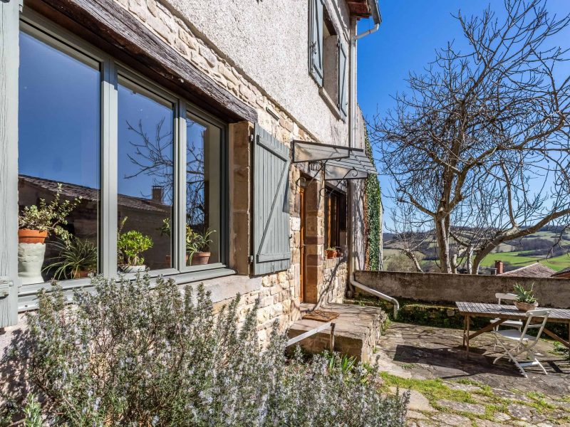 Front-terrace-WMC508