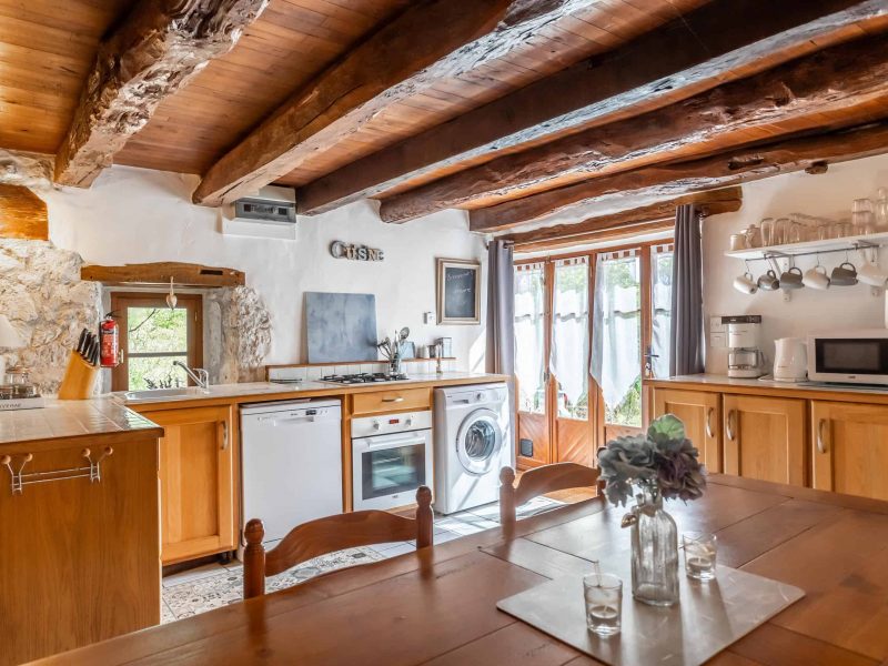 GIte-2-Dinginroom-WMC383