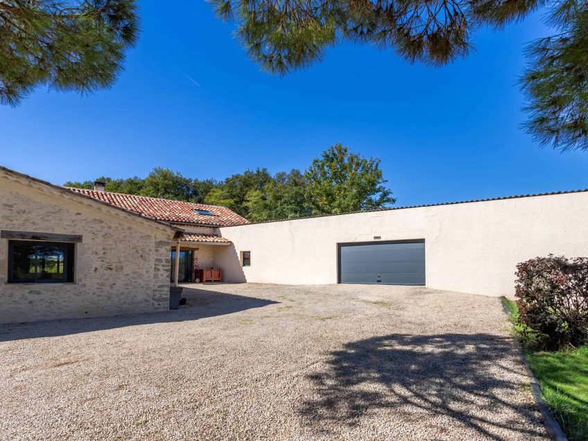 Garage-2-WMC649