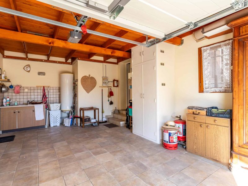 Garage-inside-WMC320