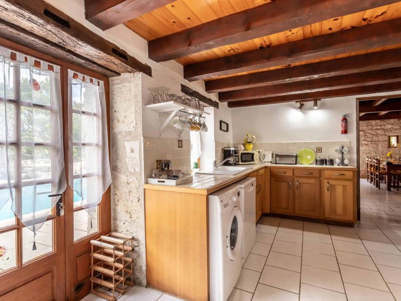 Gite-1-kitchen-WMC383