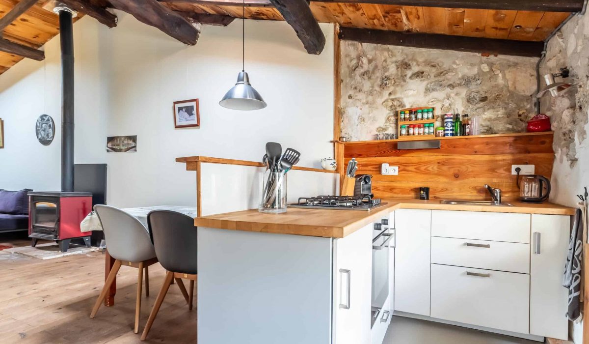 Gite-1-kitchen-WMC689