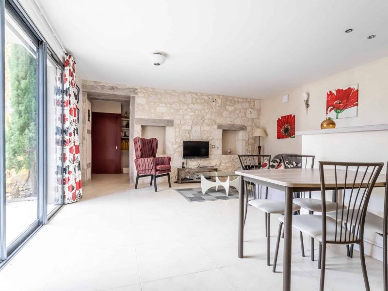 Gite-2-livingroom-WMC204