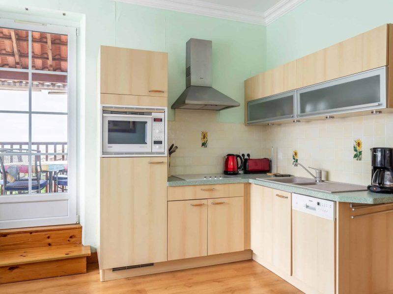 Gite-4-Kitchen-WMC498