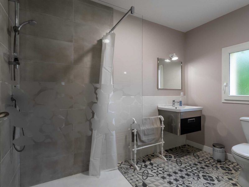 Gite-bathroom-WMC426