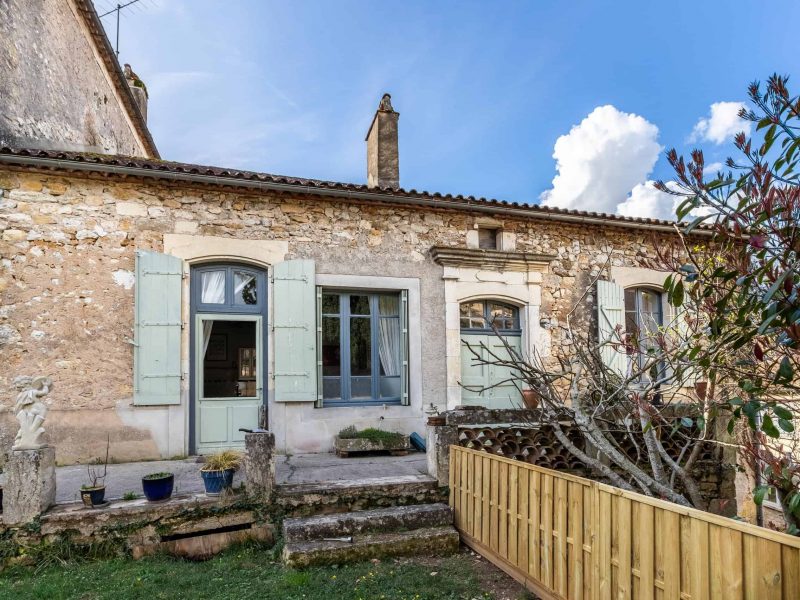 Gite-entrance-WMC556