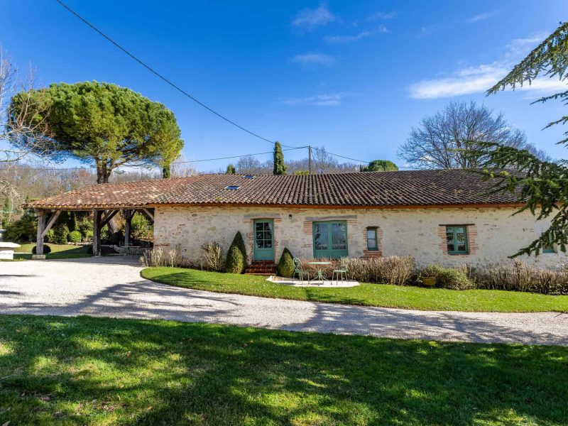 Gite-exterior-WMC683