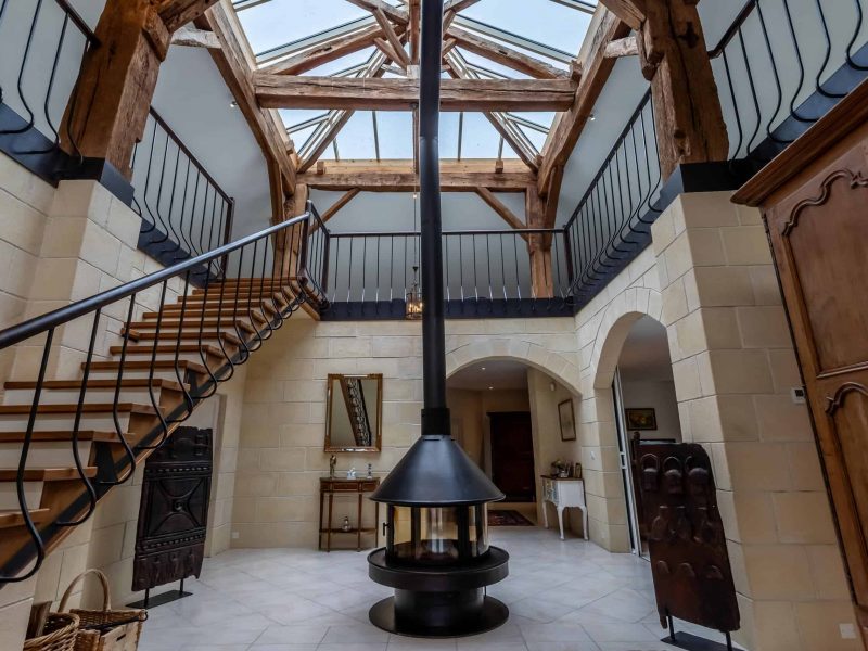 Country property with stables and annexe