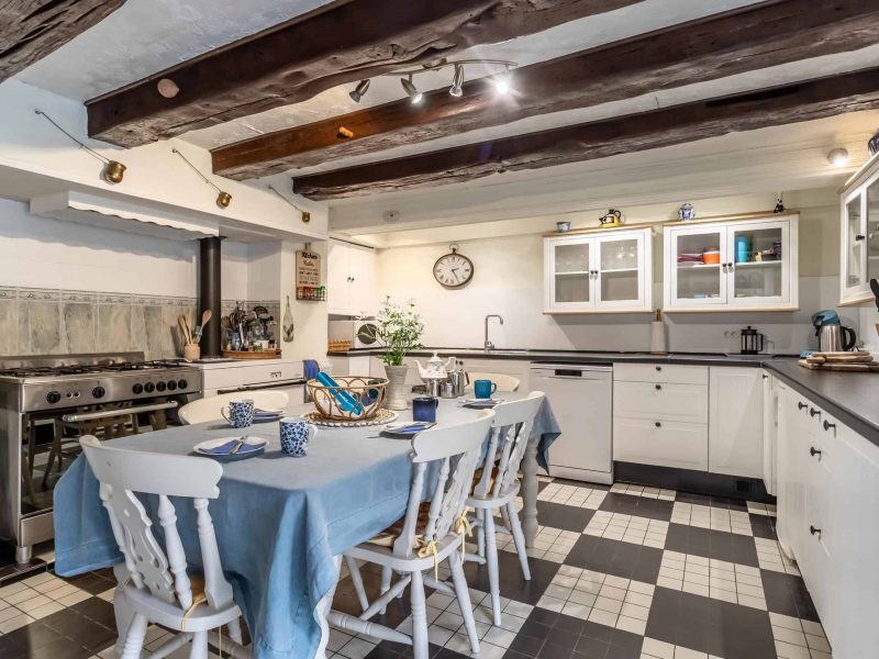 House-kitchen-2-WMC548