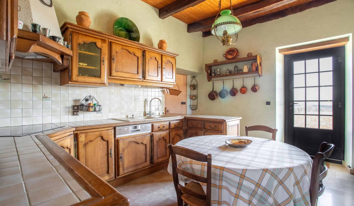 House-kitchen-3-WMC351