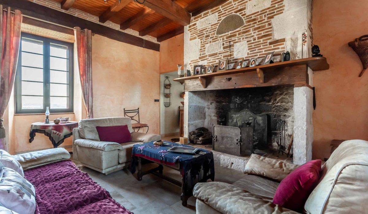 House-livingroom-2-WMC351