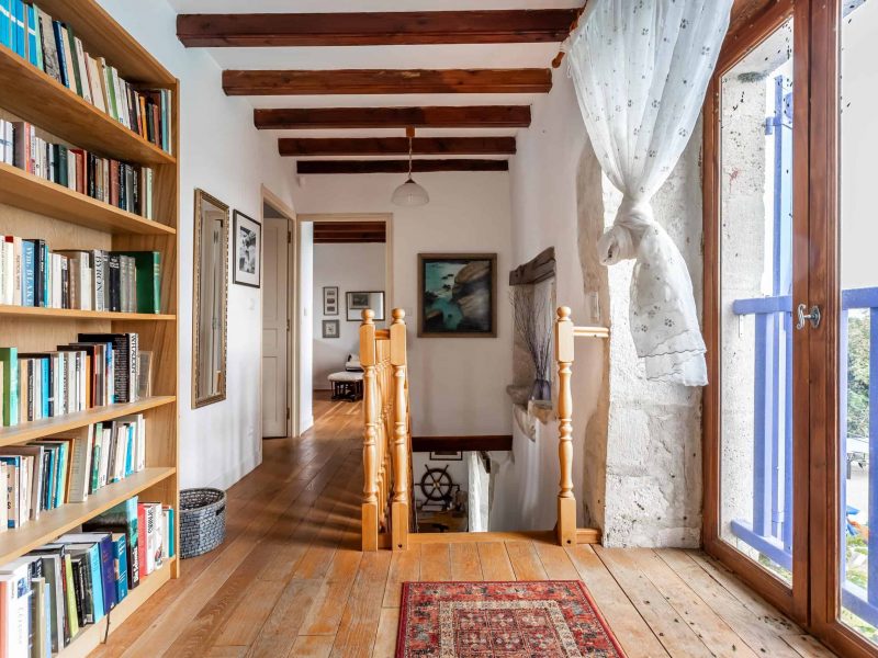 House-upstairs-WMC319