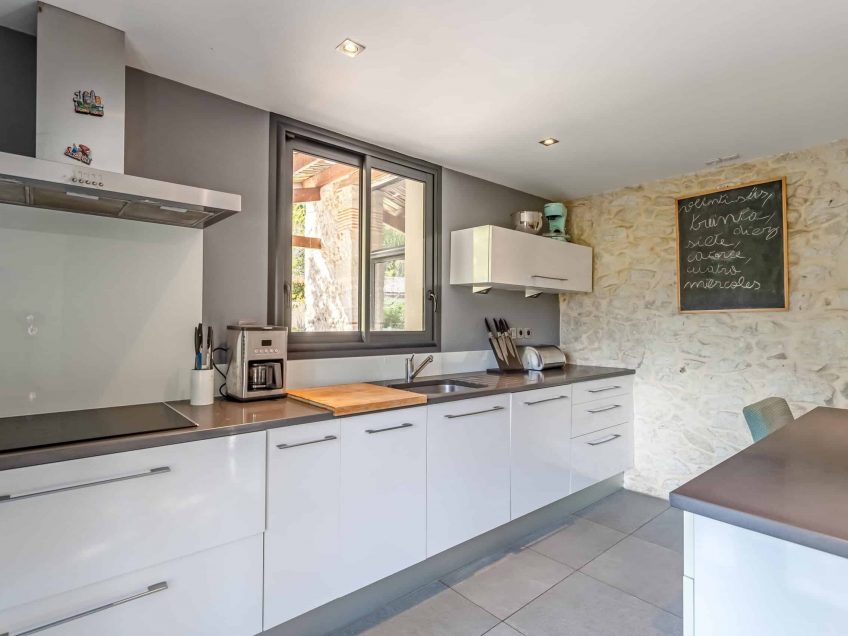 Kitchen-2-WMC649