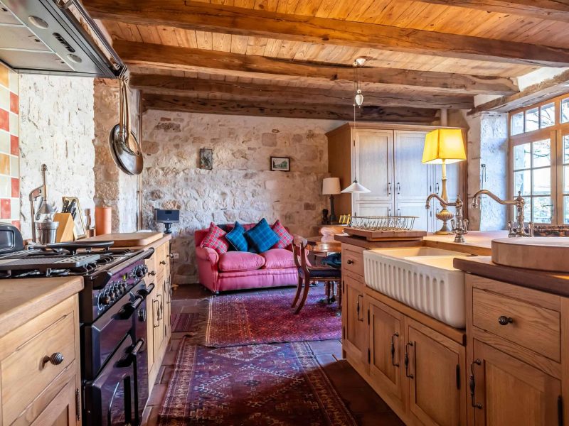 Kitchen-2-WMC672 (1)