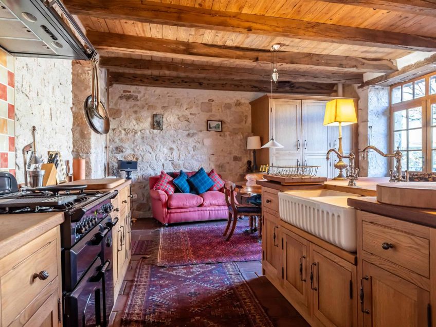 Kitchen-2-WMC672 (1)