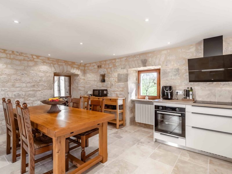 Cuisine-3-WMC552 (1)