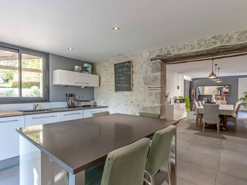 Kitchen-3-WMC649